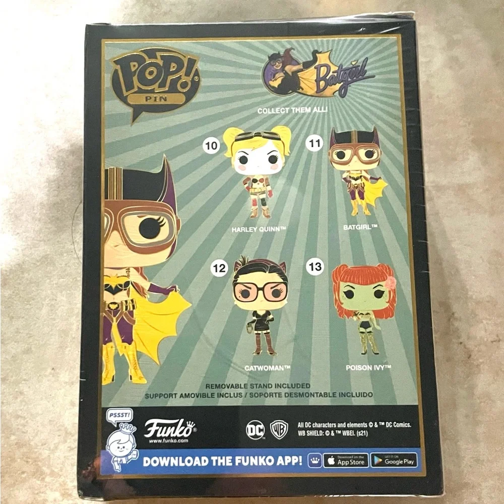 Funko Pop! BATGIRL Enamel Pin - Picture 6 of 7